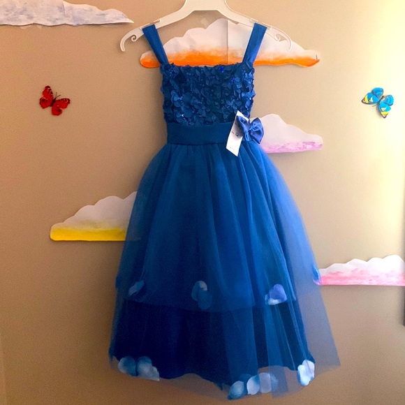Blue dress with flower pedals. - Picture 1 of 1